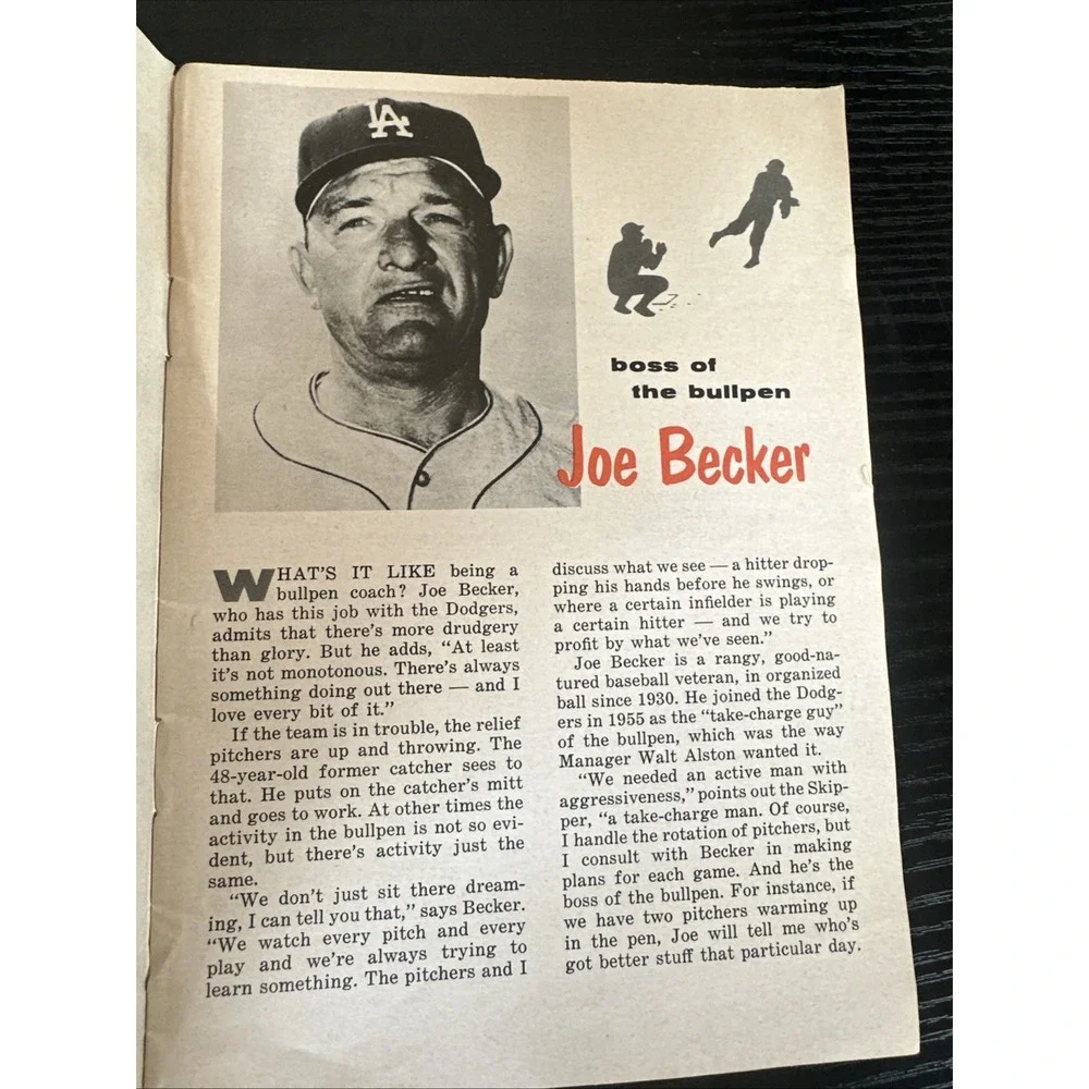 1960 THE‎ DODGER COACHES Union76 Meet The Dodger Family Booklet